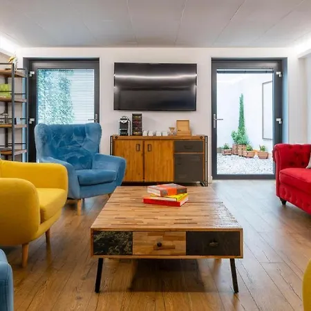 Innside Old Town 4*