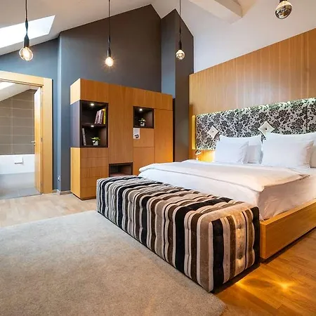 Hotell Innside Old Town 4*